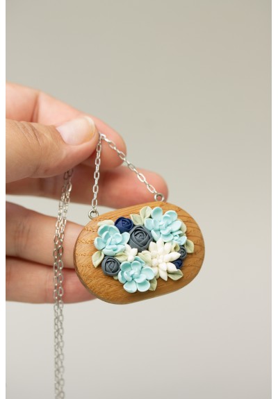 Succulent Necklace With Wooden Pendant