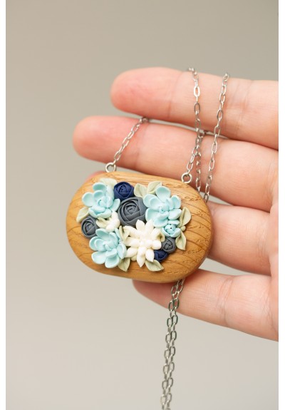 Succulent Necklace With Wooden Pendant