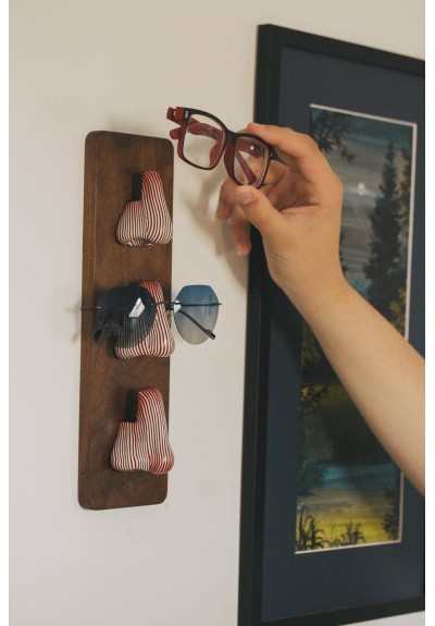 Striped Brown Nose Stand for Glasses and Sunglasses (Wall-mounted or Desk-mounted)