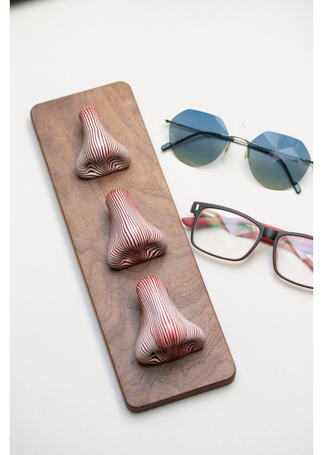 Striped Brown Nose Stand for Glasses and Sunglasses (Wall-mounted or Desk-mounted)