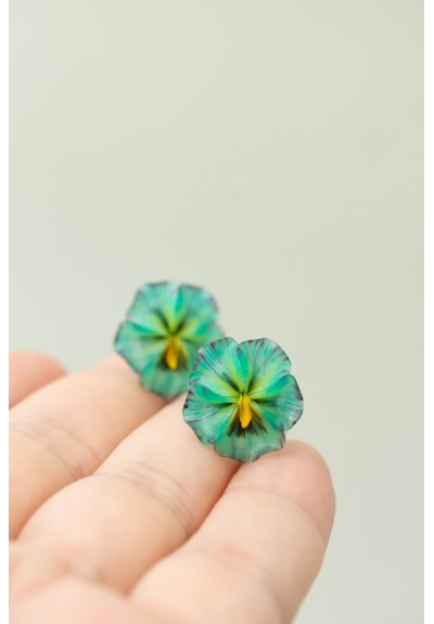 Handmade Pansy Stud Earrings in Mint