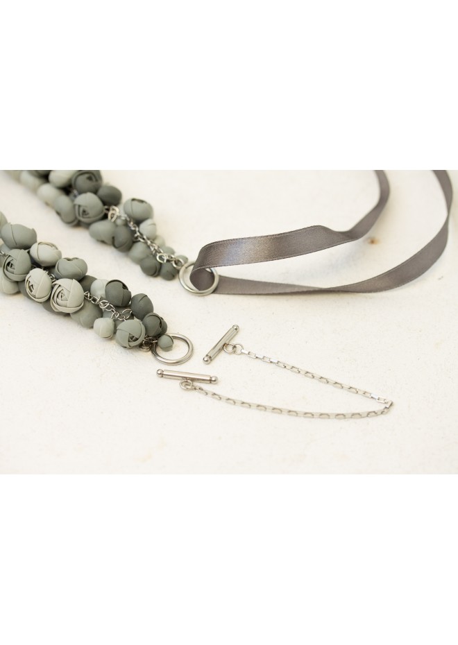 Gray Bloom Necklace