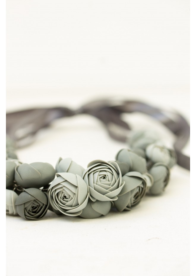 Gray Bloom Necklace