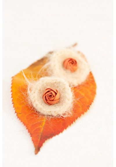 Cozy Crochet Flower Stud Earrings – 2 in 1 Removable Design