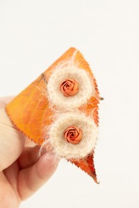 Cozy Crochet Flower Stud Earrings – Soft Yarn & Clay Rose Earrings, Lightweight Winter Jewelry for Sensitive Ears