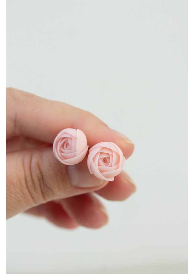 Cozy Crochet Flower Stud Earrings