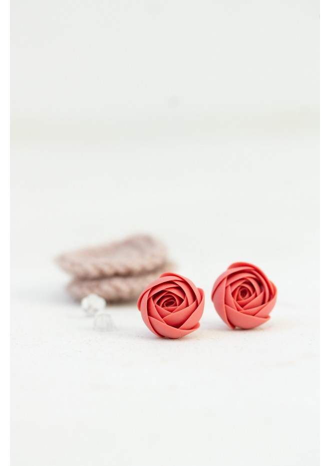 Cozy Crochet Flower Stud Earrings