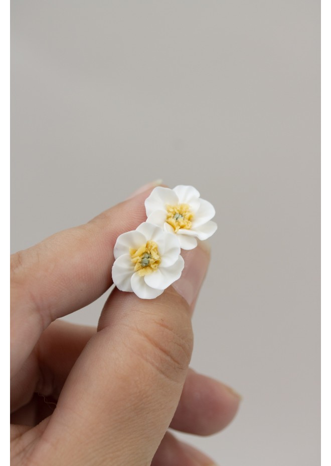 Floral Stud Earrings – Delicate Botanical Bridal Design