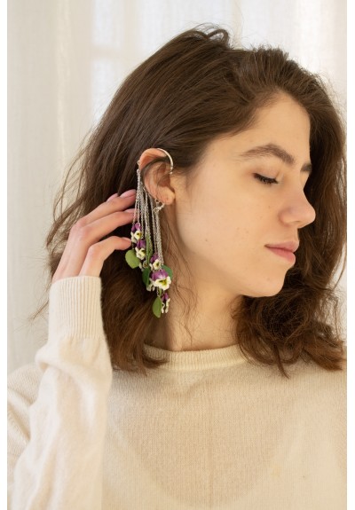 Chic Flower Bud Ear Cuffs: Stylish Non-Pierced Earrings with Delicate Blossoms, Pansy Flowers and Green Leaves
