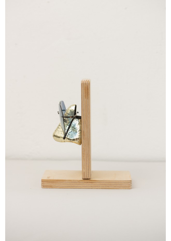 Golden Nose Stand for Glasses and Sunglasses (Desk- mounted)