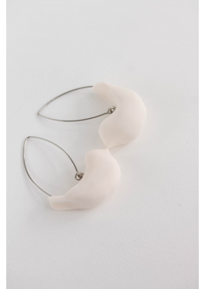 White Birds statement drop earrings Minimalistic style