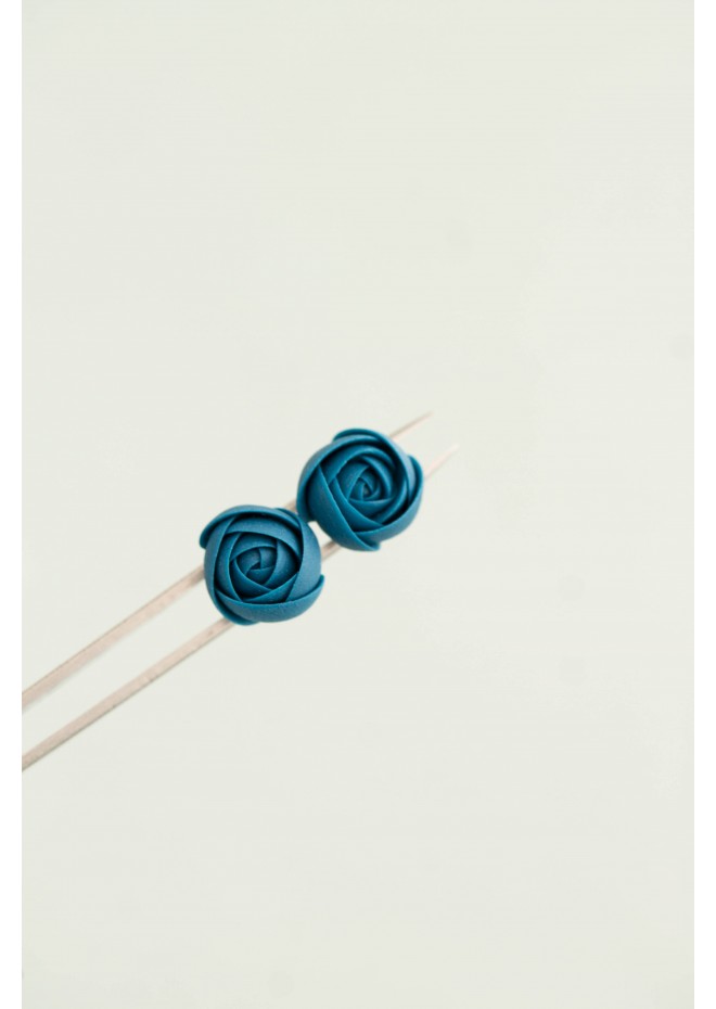 Blue Ranunculus Studs