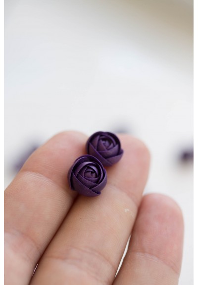 Dark Purple Ranunculus Studs