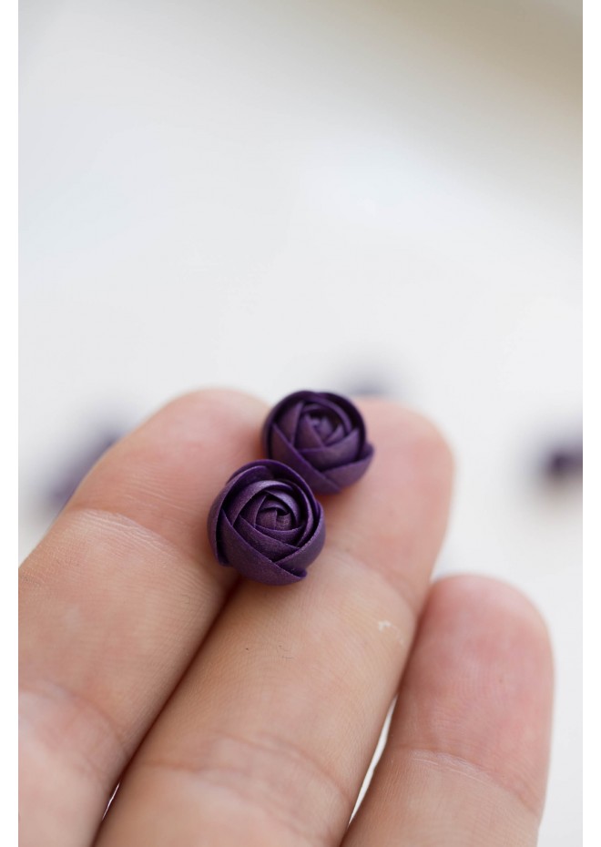 Dark Purple Ranunculus Studs