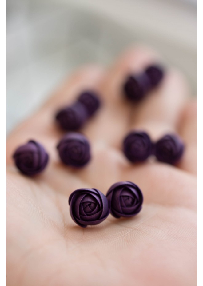 Dark Purple Ranunculus Studs