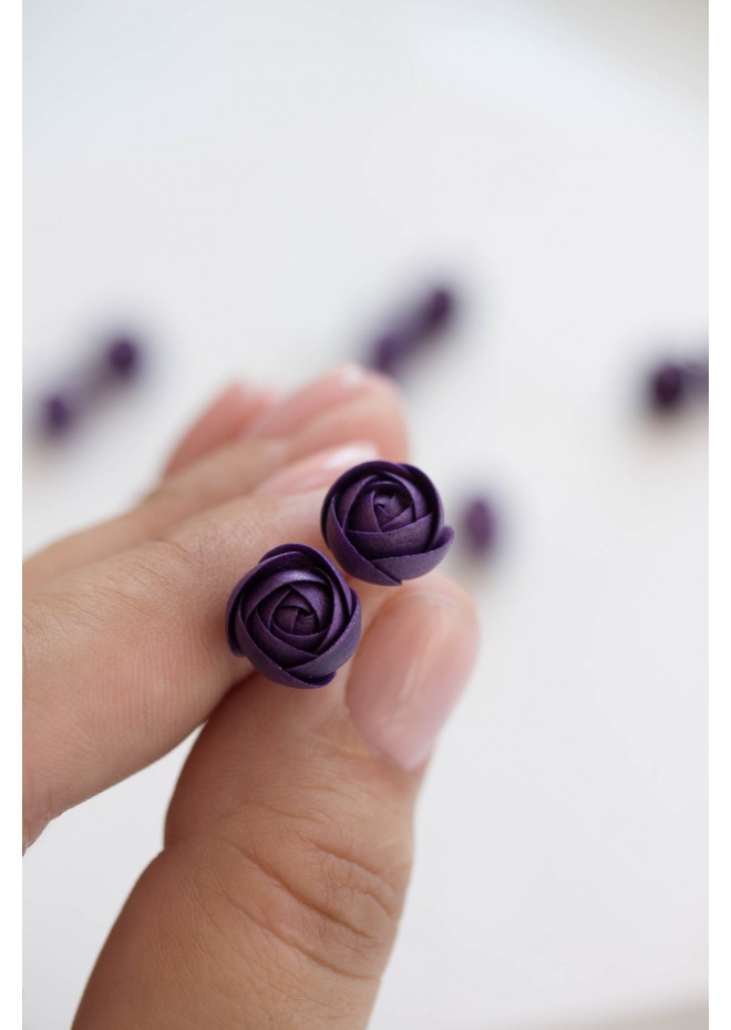 Dark Purple Ranunculus Studs