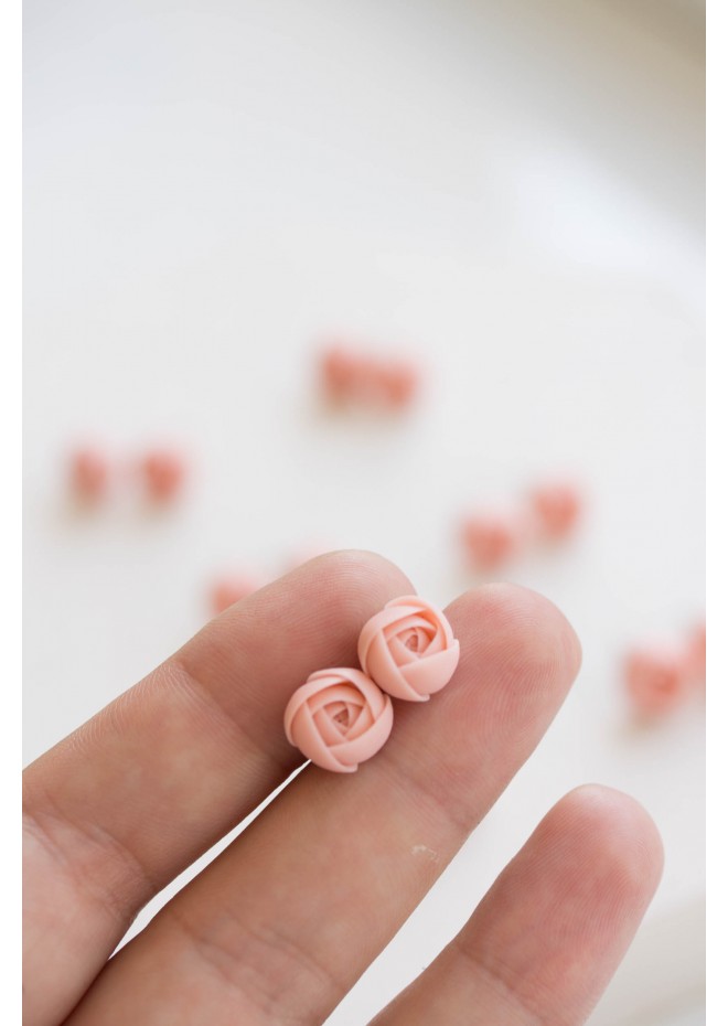 Light Pink Ranunculus Studs