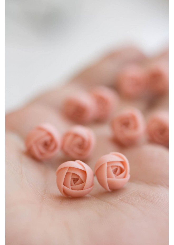 Light Pink Ranunculus Studs