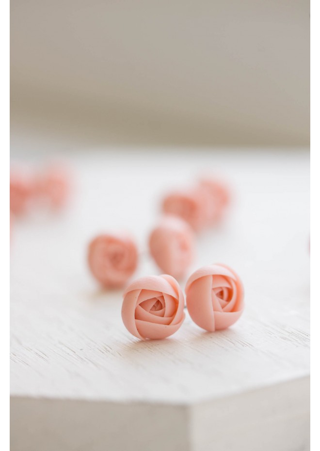 Light Pink Ranunculus Studs