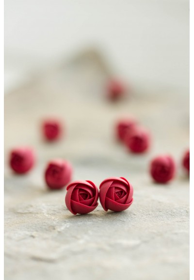Red Ranunculus Studs