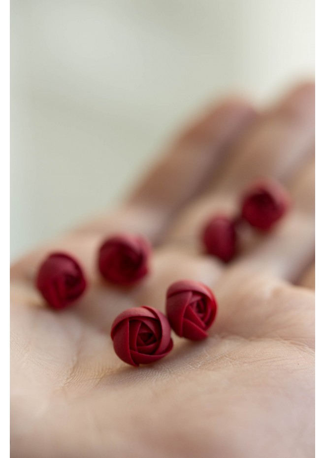 Red Ranunculus Studs